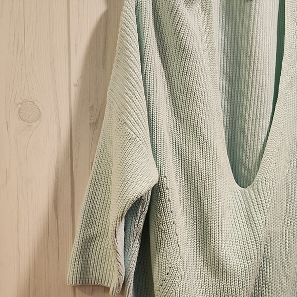 Express Light Green Ribbed Sweater - Picture 4 of 8